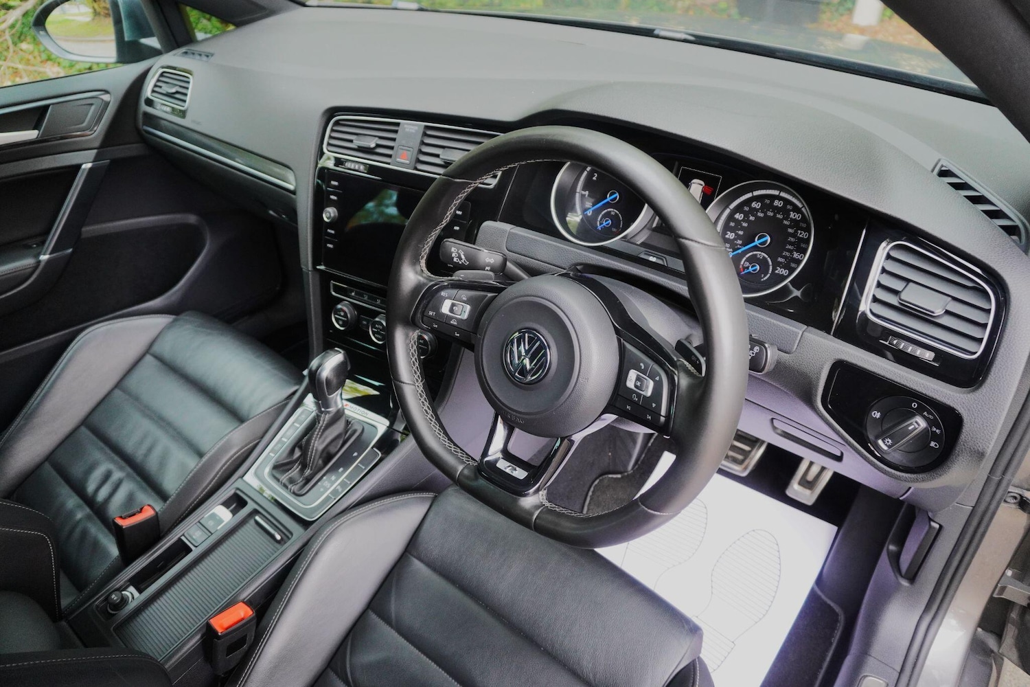 Used Volkswagen Golf 2016 for sale - 76201202: Photo 10