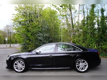 Used Audi S8 2016 for sale - 78136169: Photo