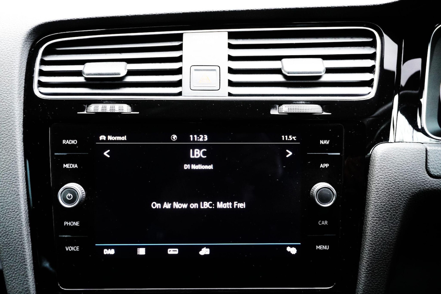 Used Volkswagen Golf 2017 for sale - 76994316: Photo 22