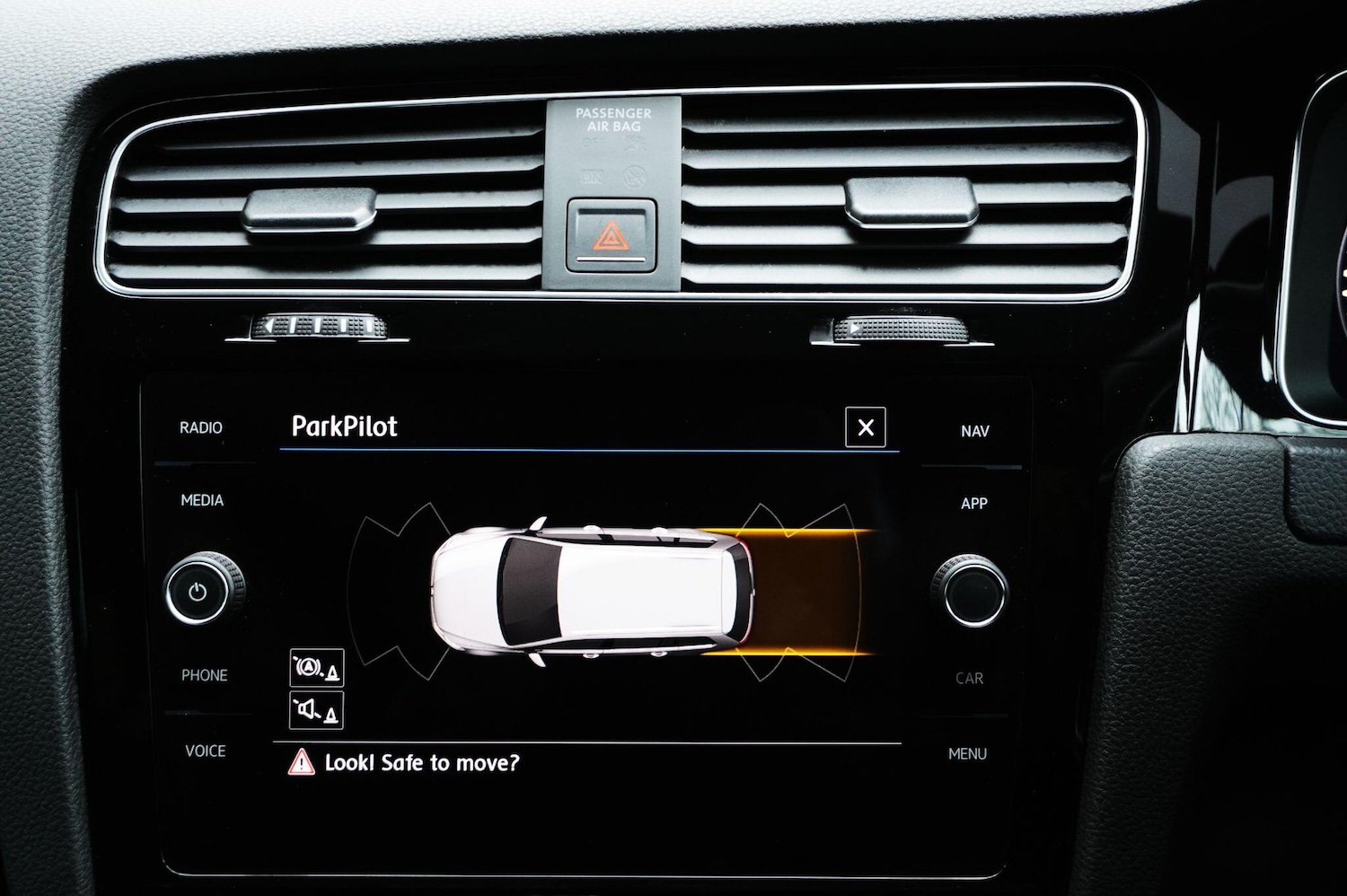 Used Volkswagen Golf 2017 for sale - 76994316: Photo 27