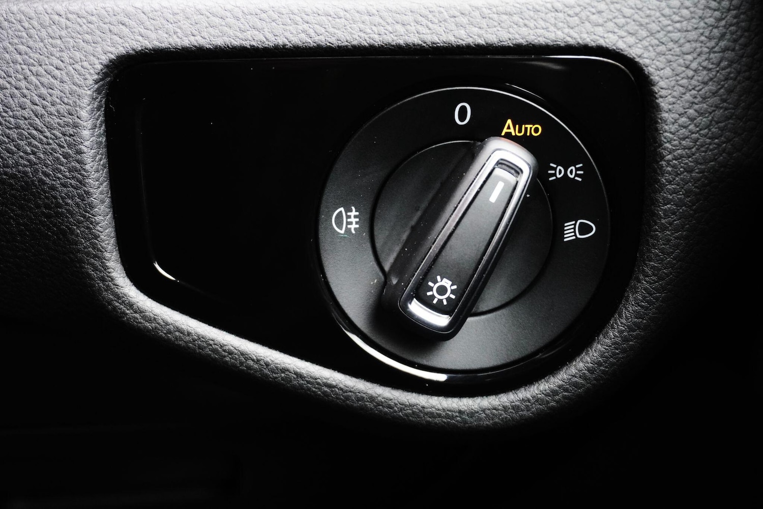 Used Volkswagen Golf 2017 for sale - 76994316: Photo 37