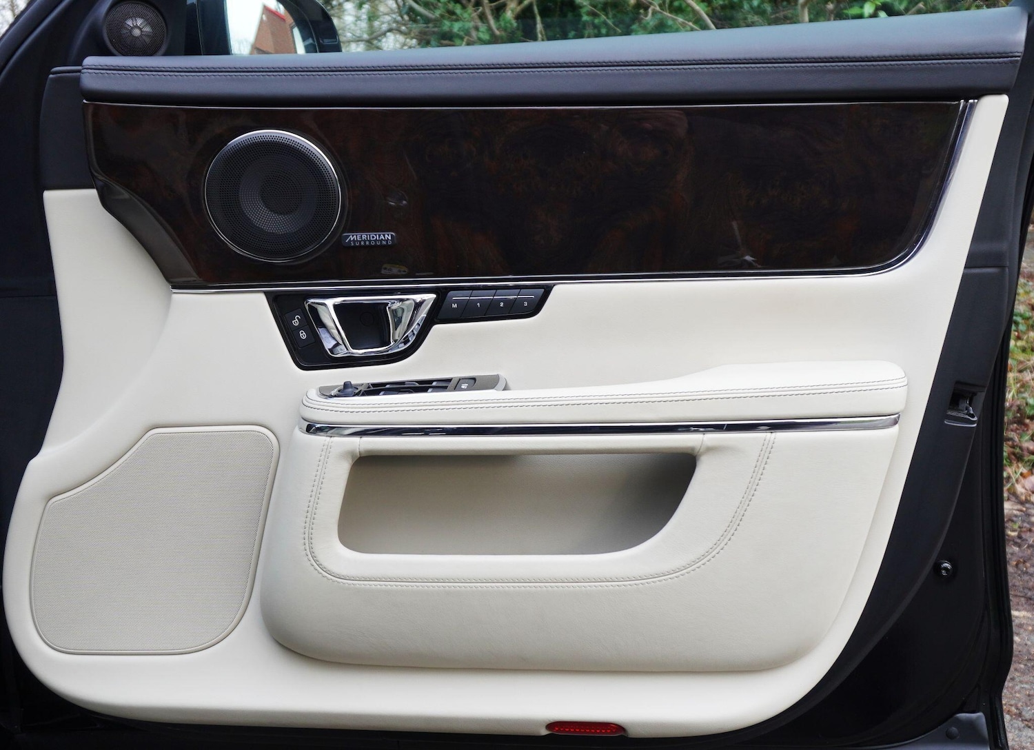 Used Jaguar XJ 2020 for sale - 77215680: Photo 11