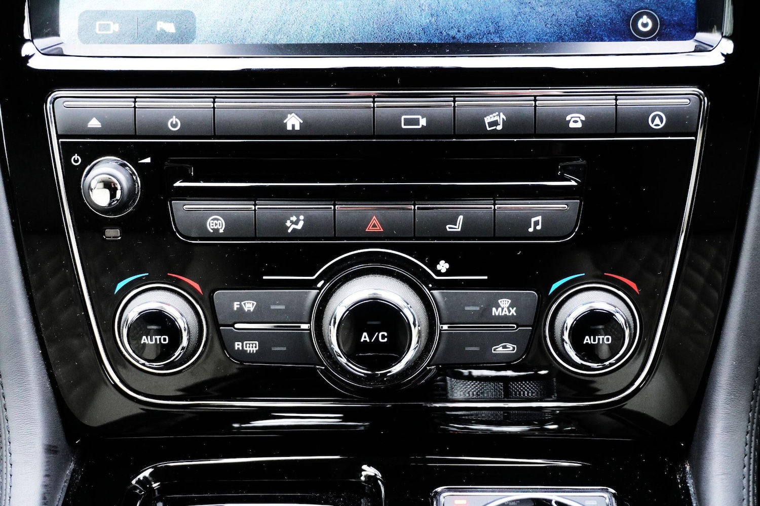 Used Jaguar XJ 2020 for sale - 77215680: Photo 37