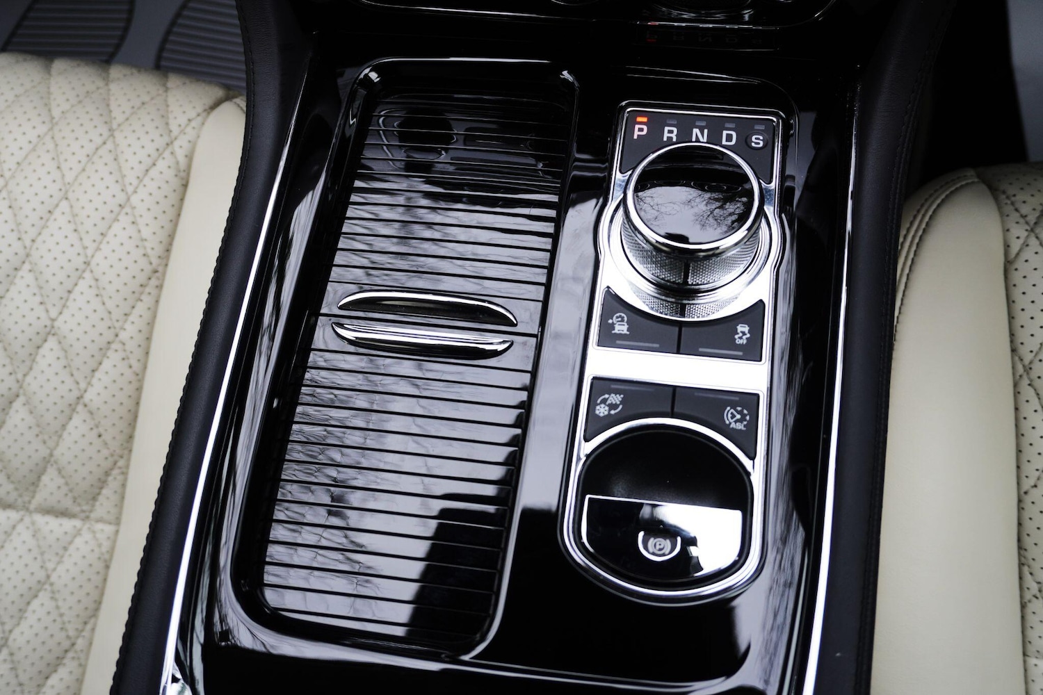 Used Jaguar XJ 2020 for sale - 77215680: Photo 38