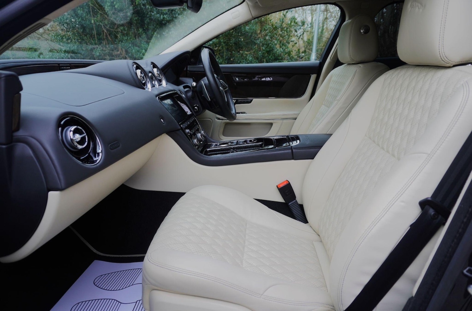 Used Jaguar XJ 2020 for sale - 77215680: Photo 53