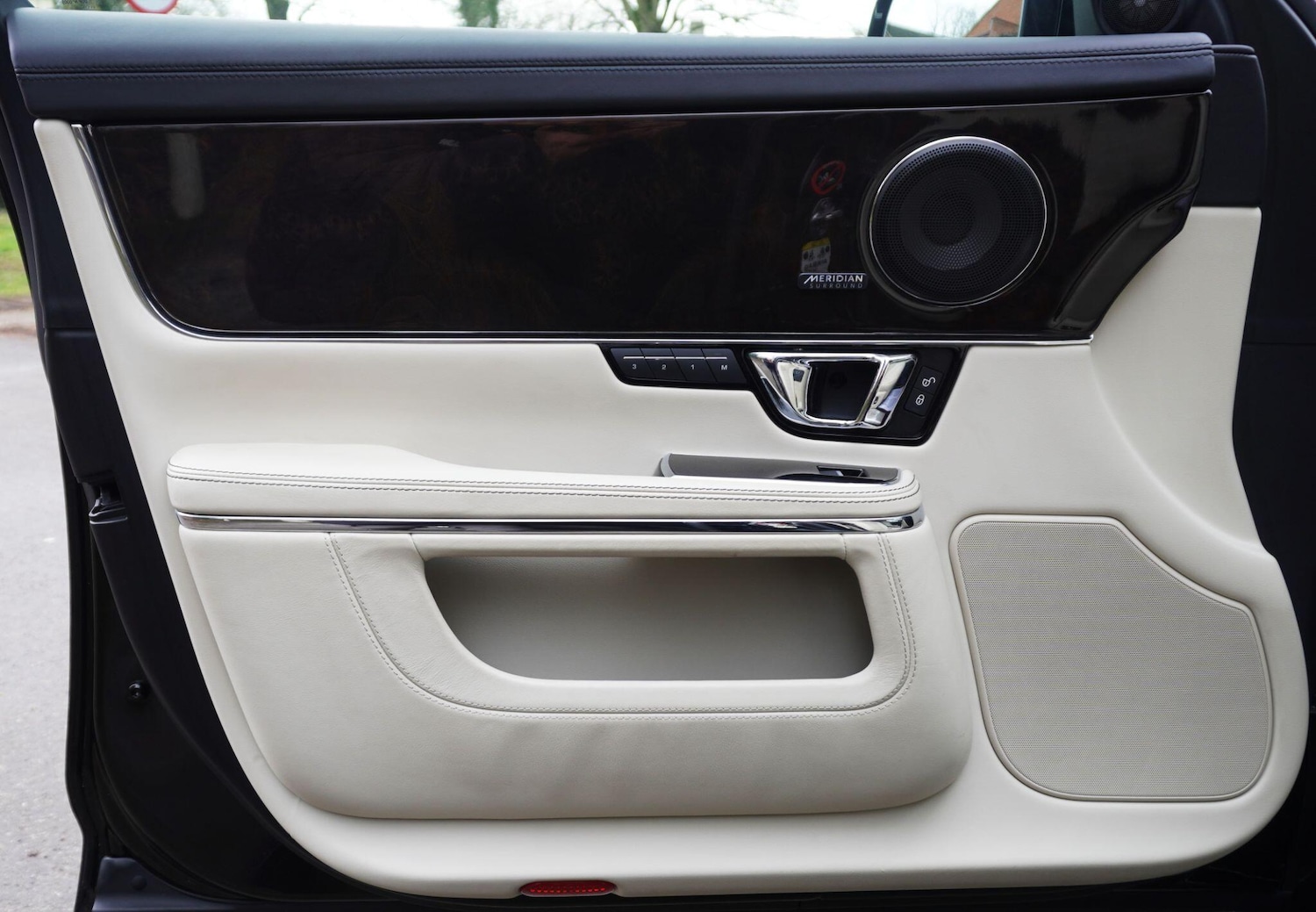 Used Jaguar XJ 2020 for sale - 77215680: Photo 55