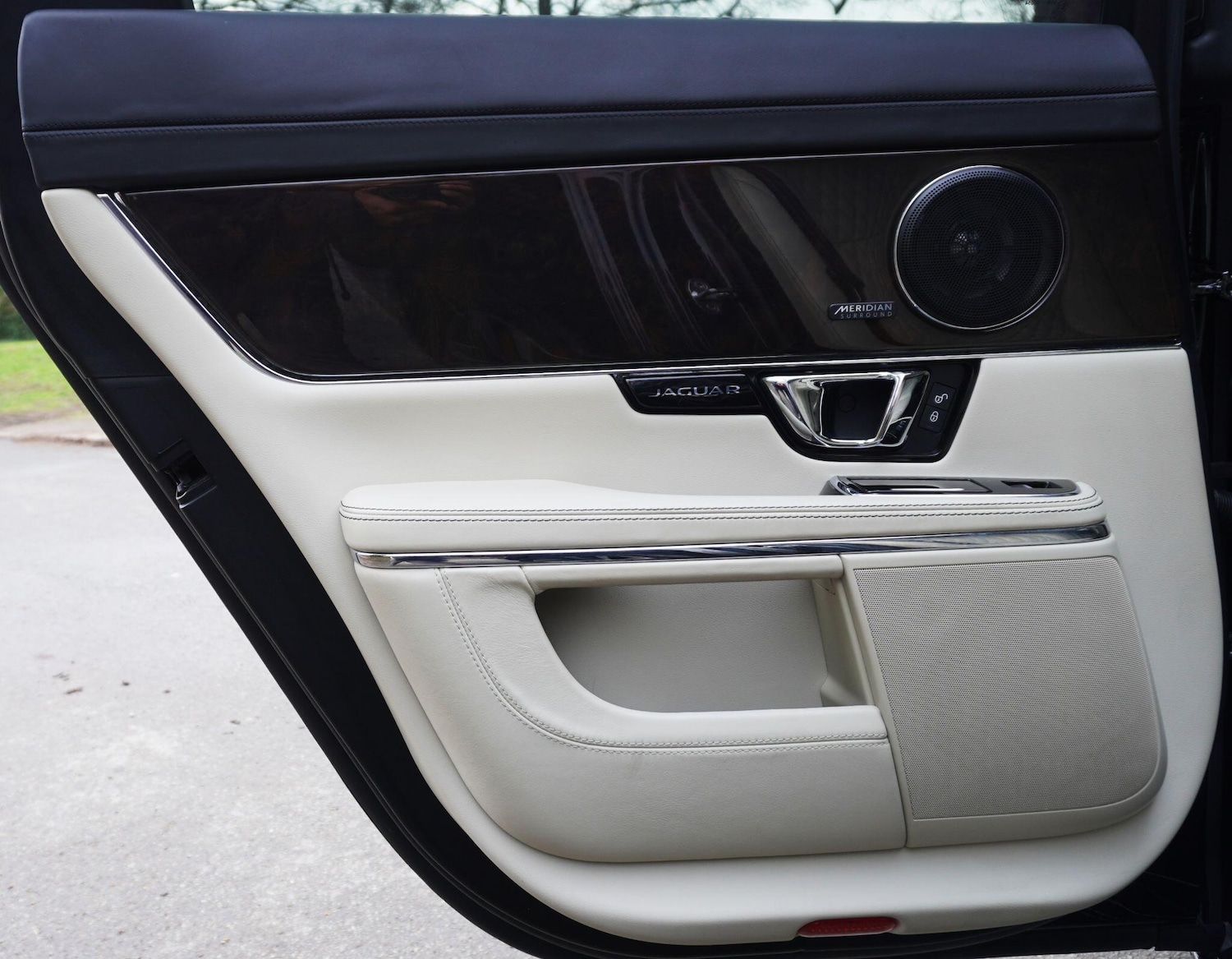 Used Jaguar XJ 2020 for sale - 77215680: Photo 66