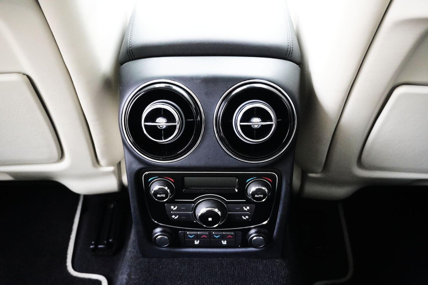 Used Jaguar XJ 2020 for sale - 77215680: Photo 70