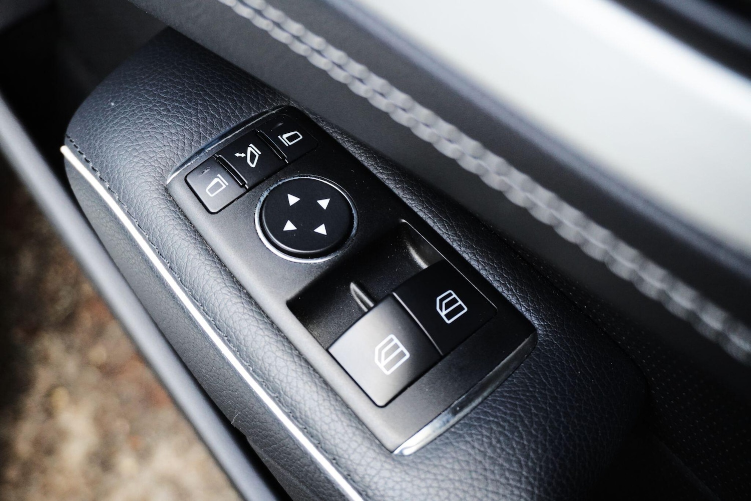 Used Mercedes-Benz SL 2013 for sale - 76634015: Photo 13