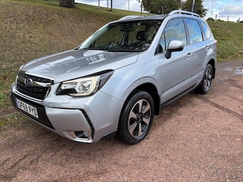 2019 (69) - 2.0 XE Premium Lineartronic 5dr