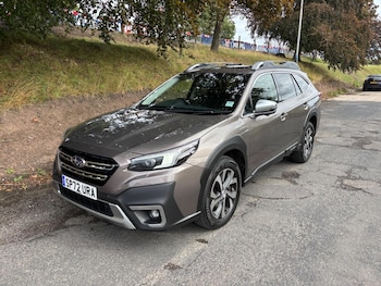 2022 (72) - 2.5i Touring 5dr Lineartronic