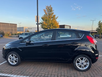 Used Ford Fiesta 2017 for sale - 76121218: Photo 2