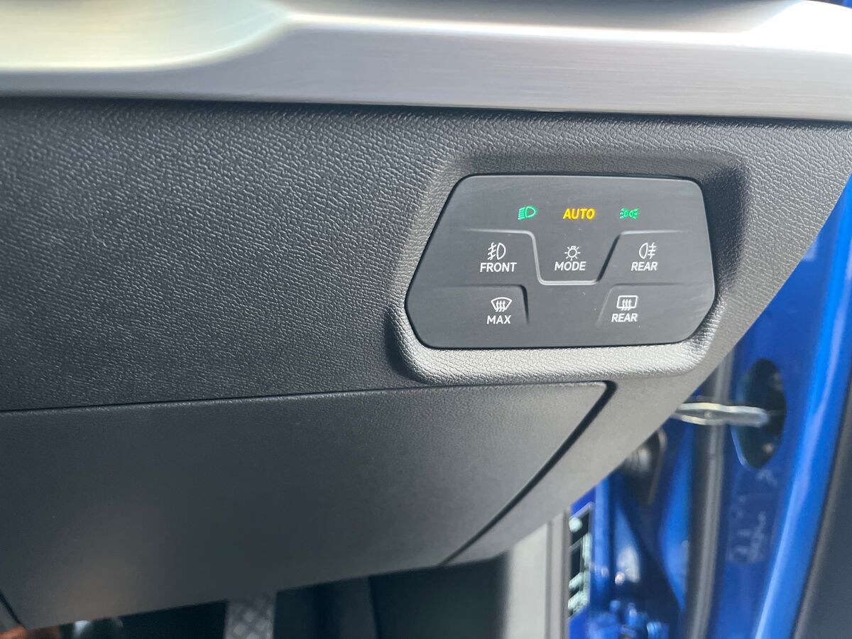 Used SEAT Leon 2025 for sale - 76831871: Photo 41