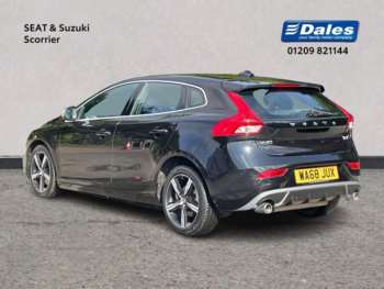 Used Volvo V40 2018 for sale - 74923767: Photo
