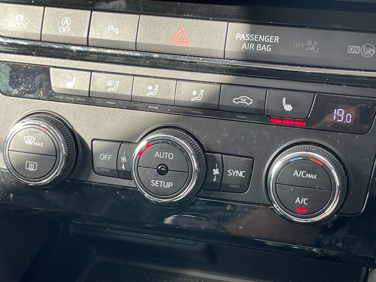 Used SEAT Leon 2019 for sale - 76536981: Photo 12