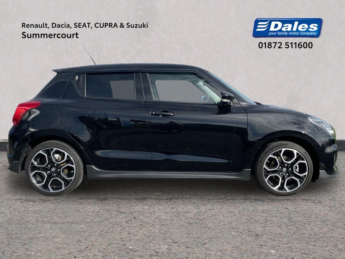 Used Suzuki Swift 2024 for sale - 76536974: Photo 3