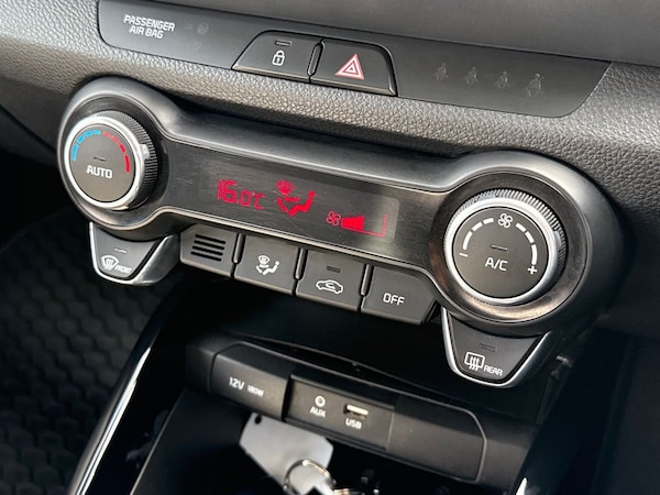 Used Kia Stonic 2019 for sale - 76041596: Photo 12