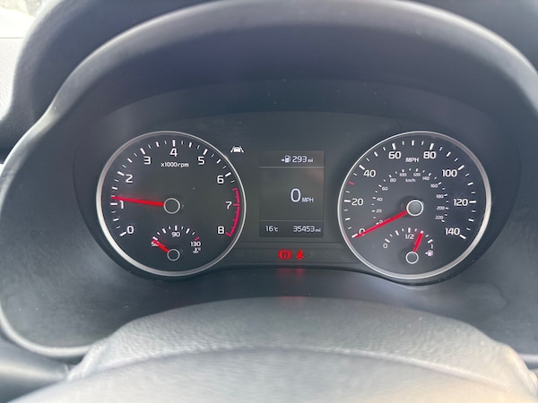 Used Kia Stonic 2019 for sale - 76041596: Photo 17