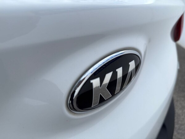 Used Kia Stonic 2019 for sale - 76041596: Photo 24