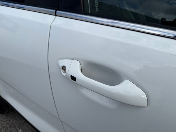 Used Kia Stonic 2019 for sale - 76041596: Photo 28