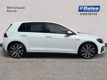 Used Volkswagen Golf 2017 for sale - 75760369: Photo
