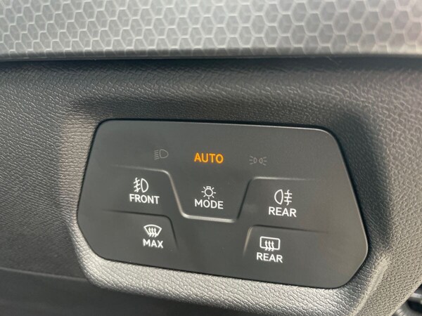 Used SEAT Leon 2025 for sale - 74627382: Photo 31