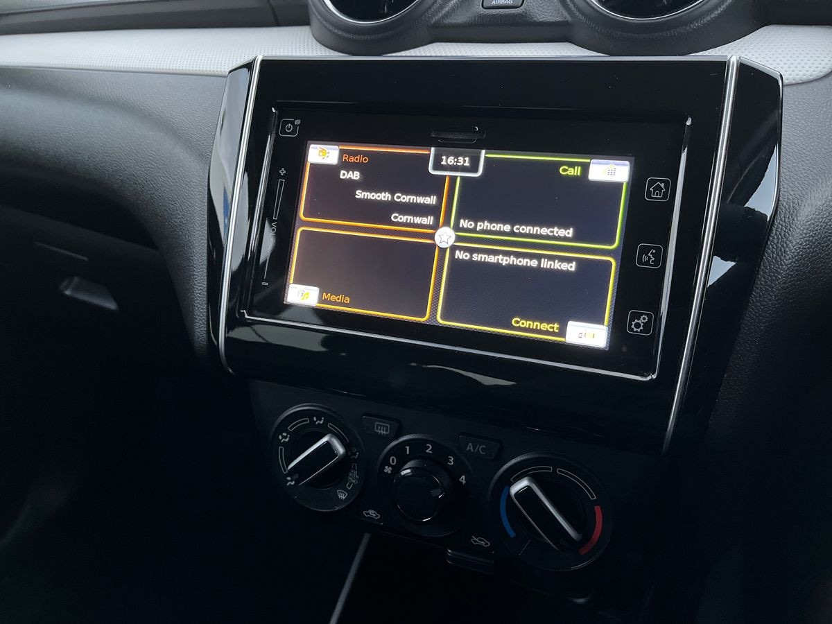 Used Suzuki Swift 2022 for sale - 77073417: Photo 15