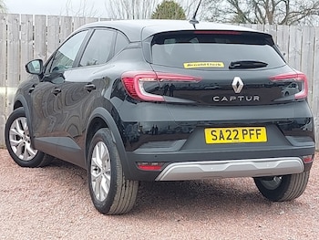 Used Renault Captur 2022 for sale - 77992813: Photo