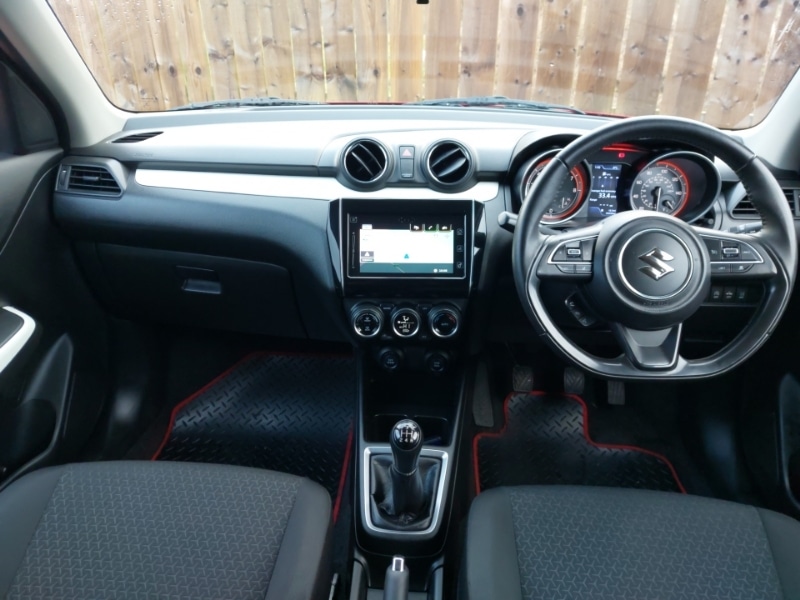 Used Suzuki Swift 2020 for sale - 76795544: Photo 2