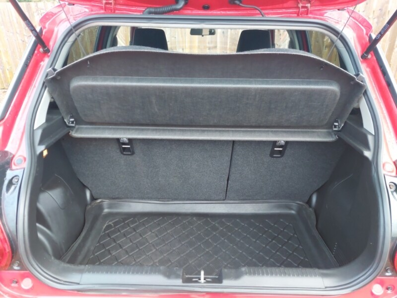 Used Suzuki Swift 2020 for sale - 76795544: Photo 8