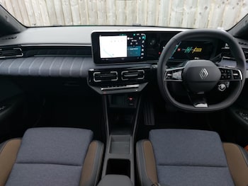 Used Renault 5 2025 for sale - 78342782: Photo