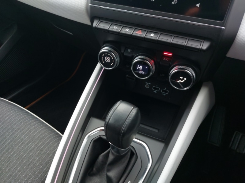 Used Renault Clio 2023 for sale - 77852649: Photo 15