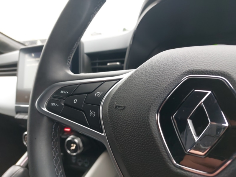 Used Renault Clio 2023 for sale - 77852649: Photo 17