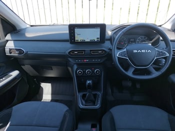 Used Dacia Sandero Stepway 2024 for sale - 78735540: Photo