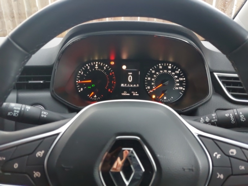 Used Renault Clio 2021 for sale - 76800151: Photo 11