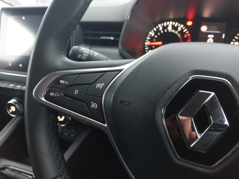 Used Renault Clio 2021 for sale - 76800151: Photo 15