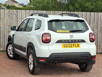 Used Dacia Duster 2022 for sale - 79452288: Photo