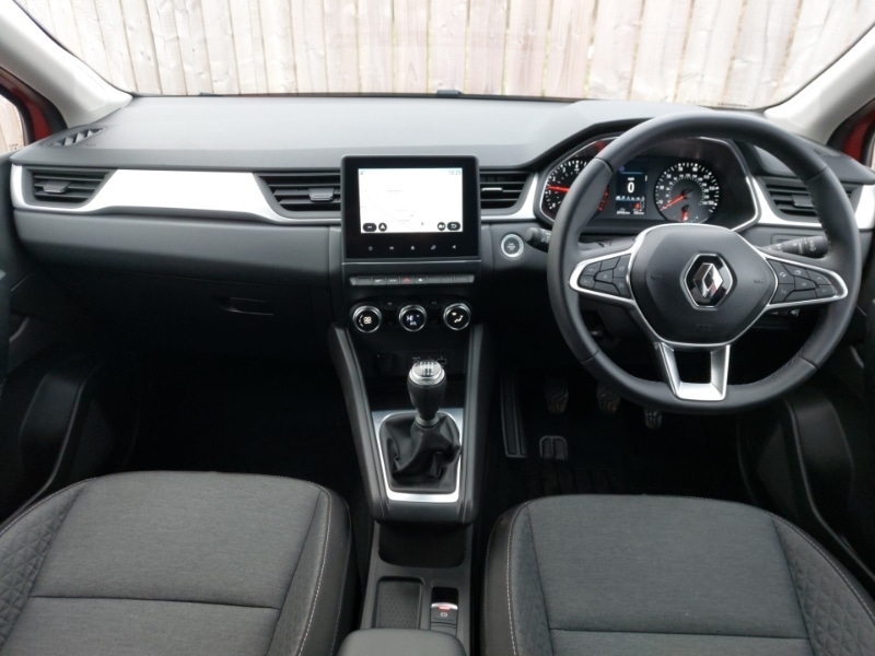 Used Renault Captur 2022 for sale - 77062729: Photo 2