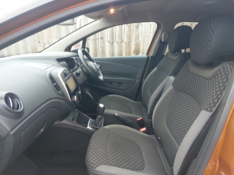 Used Renault Captur 2017 for sale - 76839175: Photo 5