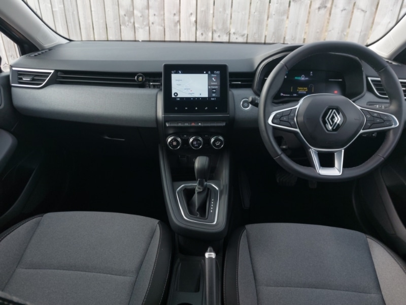 Used Renault Clio 2024 for sale - 78140154: Photo 2