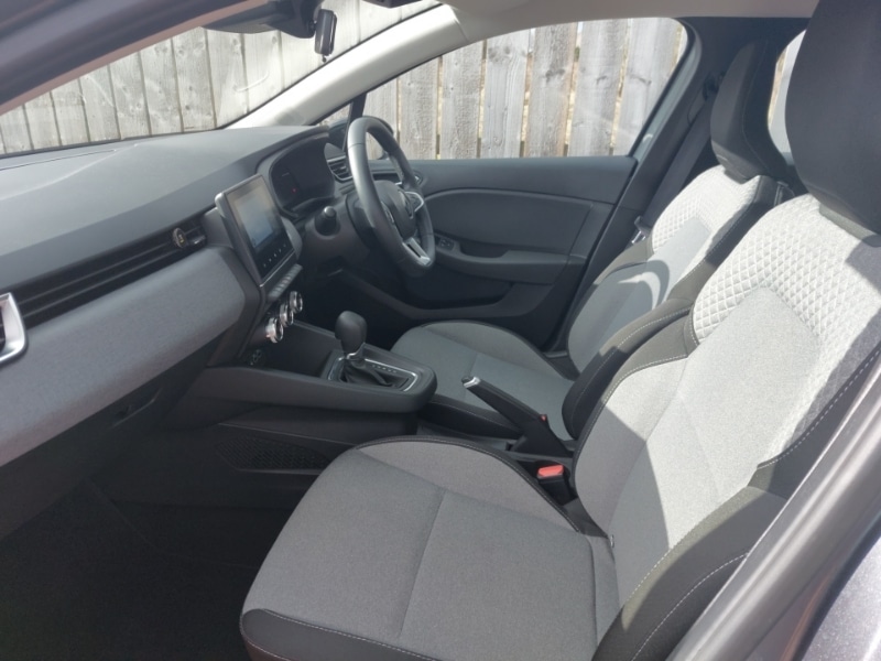 Used Renault Clio 2024 for sale - 78140154: Photo 5