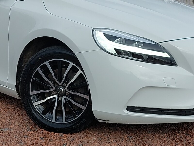 Used Volvo V40 2018 for sale - 77874054: Photo 9