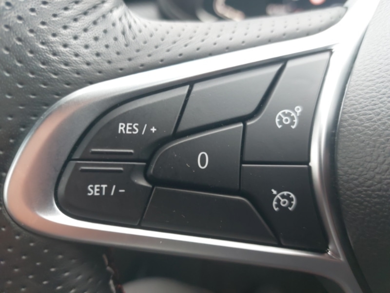 Used Renault Clio 2022 for sale - 76195410: Photo 15