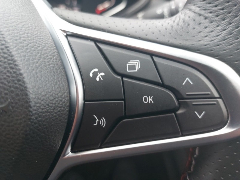 Used Renault Clio 2022 for sale - 76195410: Photo 16