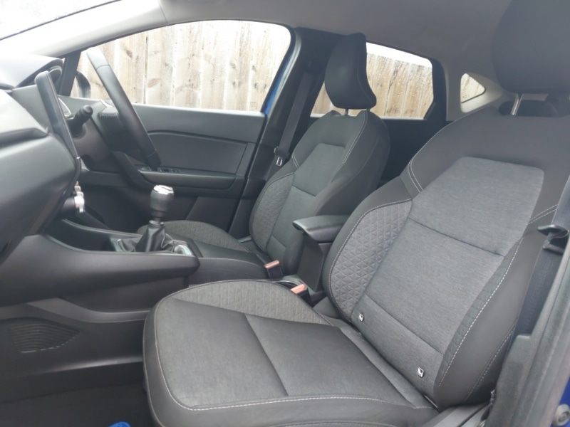 Used Renault Captur 2022 for sale - 77921807: Photo 5