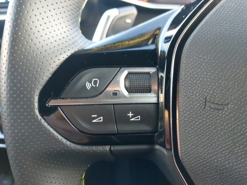 Used Peugeot 2008 2022 for sale - 76925243: Photo 18