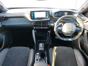 Used Peugeot 2008 2022 for sale - 76925243: Photo