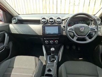 Used Dacia Duster 2021 for sale - 79480957: Photo