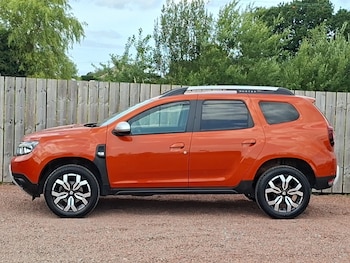 Used Dacia Duster 2021 for sale - 79480957: Photo