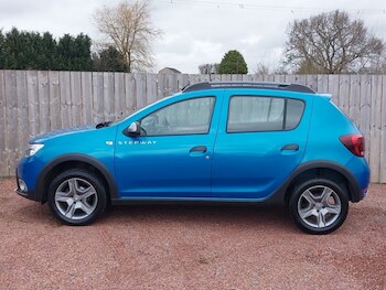 Used Dacia Sandero Stepway 2019 for sale - 77656863: Photo
